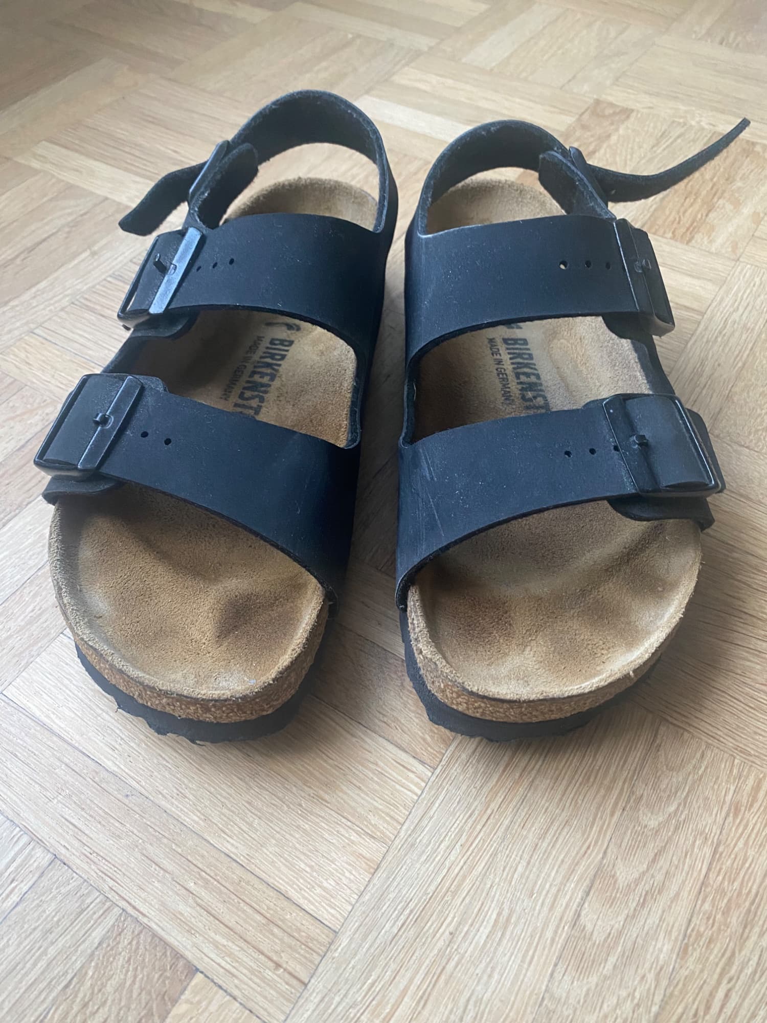 Birkenstocks noir